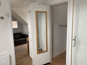 Photo 71- click for photo gallery